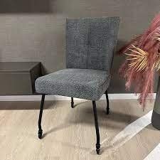 Lila eetkamerstoel zonder arm